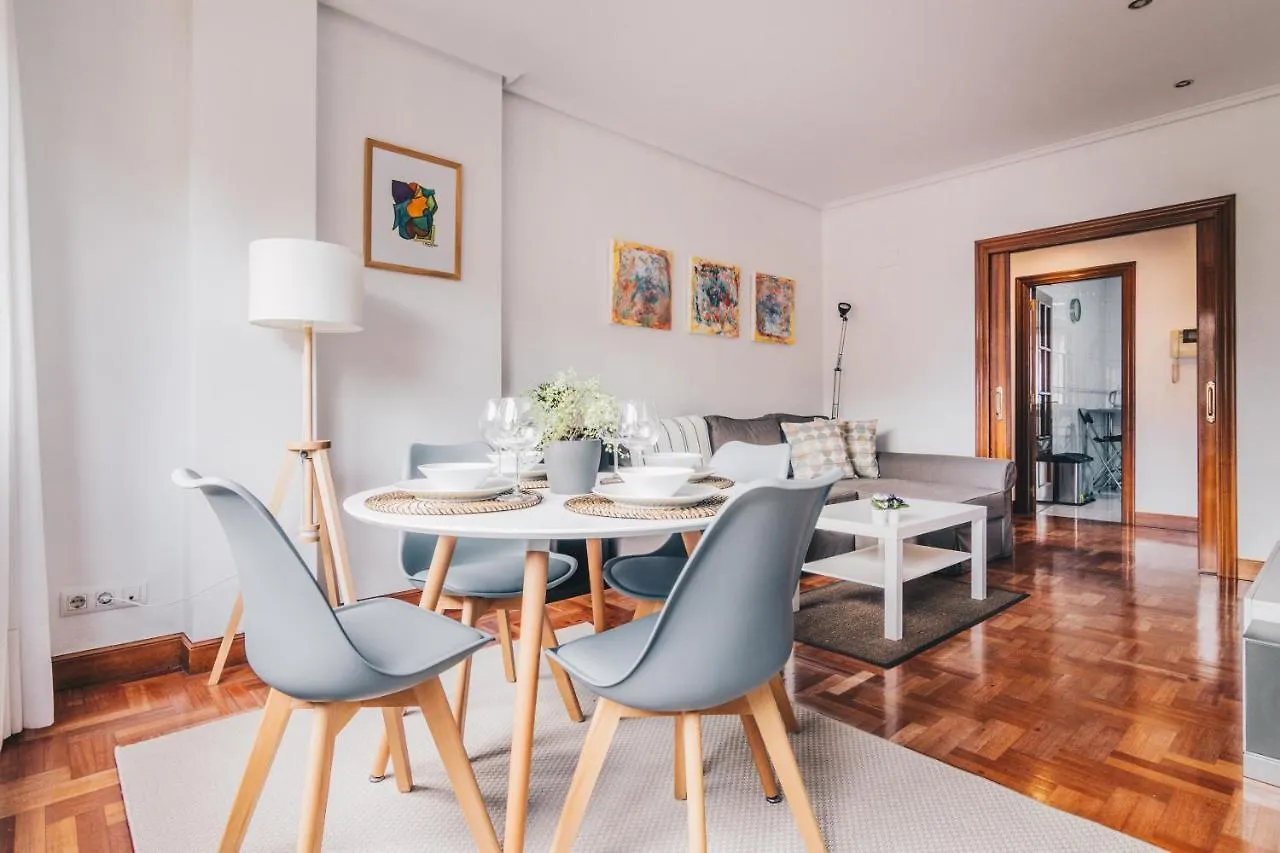 Lasai By People Rentals Bilbao 0*,